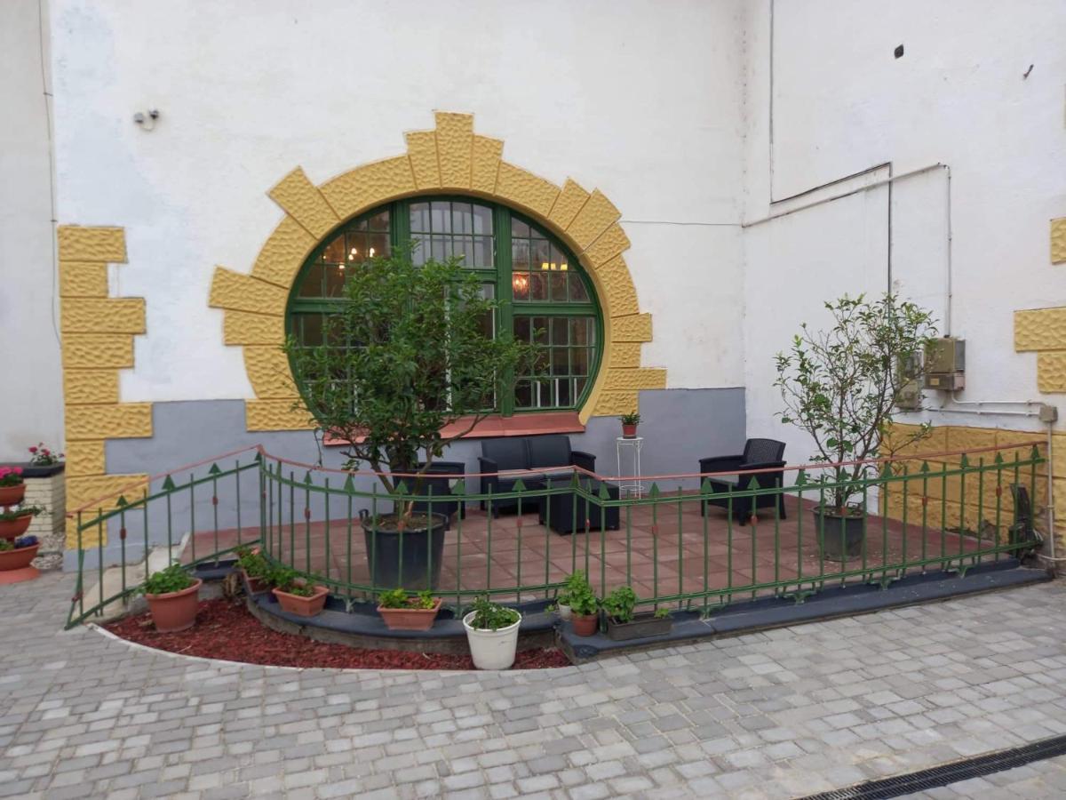 Meller-Kastely Villa Csurgo Buitenkant foto