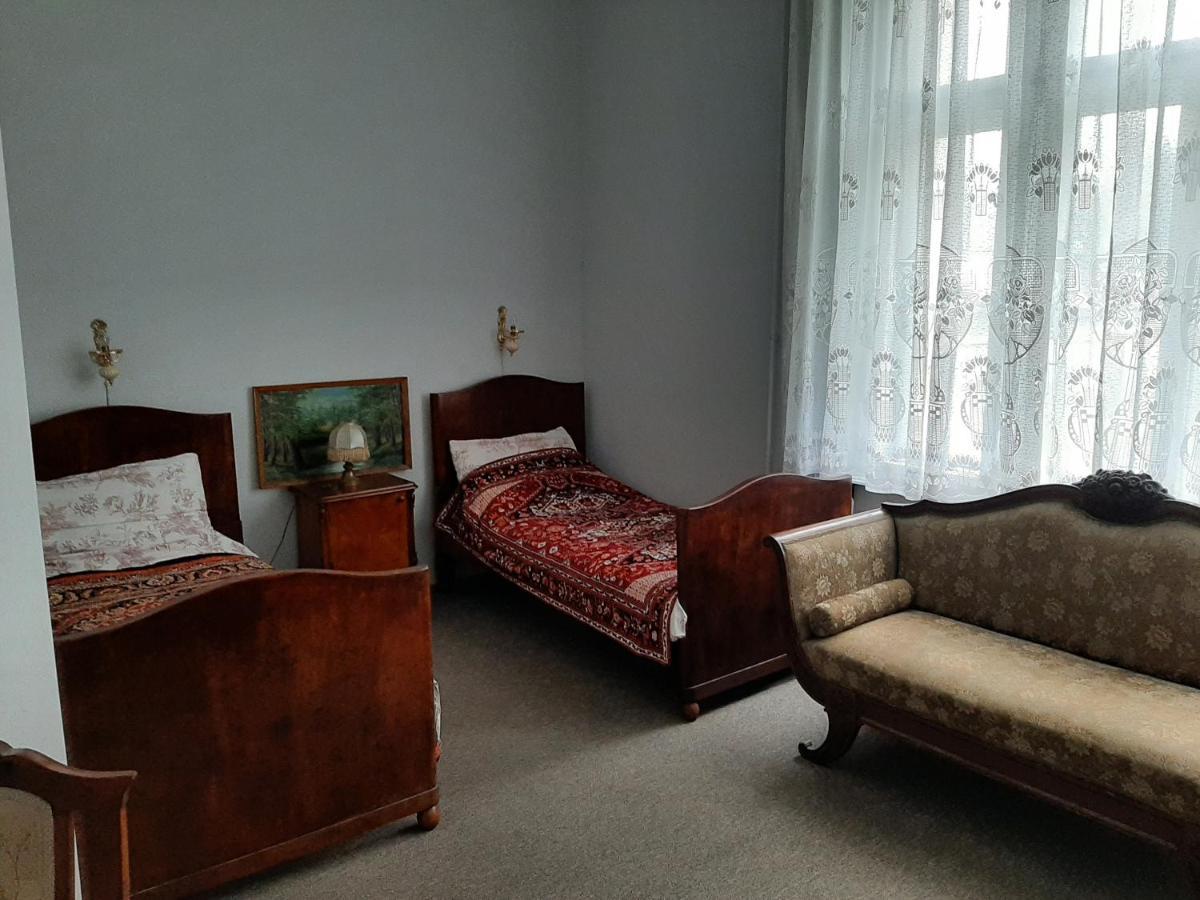 Meller-Kastely Villa Csurgo Buitenkant foto