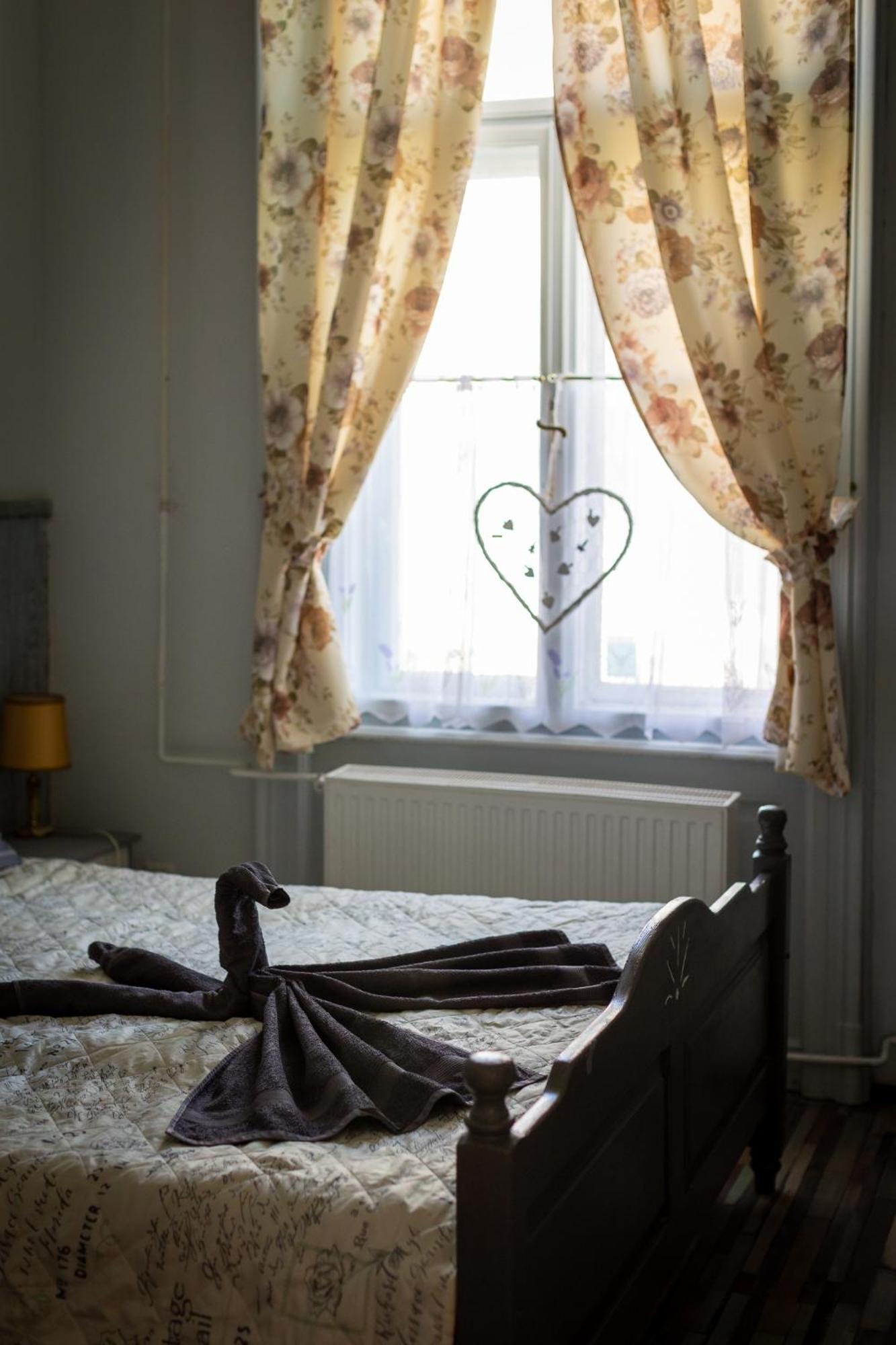 Meller-Kastely Villa Csurgo Buitenkant foto
